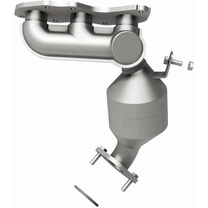 MagnaFlow Toyota OEM Grade Federal / EPA Compliant Manifold Catalytic Converter