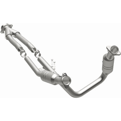MagnaFlow Ford OEM Grade Federal / EPA Compliant Direct-Fit Catalytic Converter