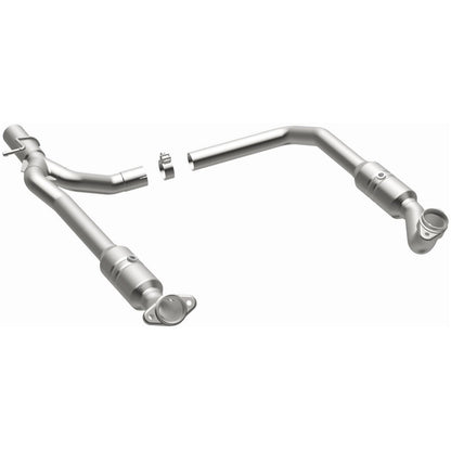 MagnaFlow Exhaust Products Catalytic Converter 5551294