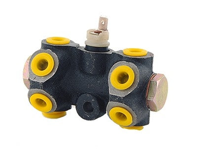 MTC Brake Hydraulic Line Junction