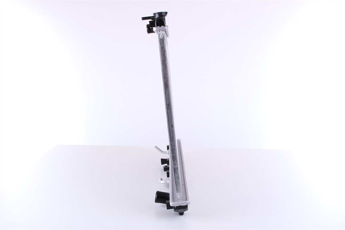 Nissens Radiator 647681