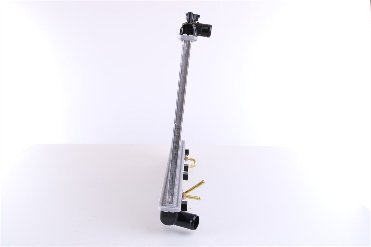 Nissens Radiator 67023