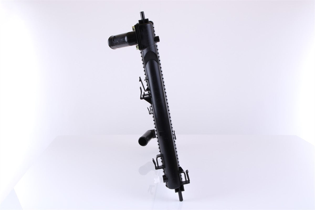 Nissens Radiator 67370