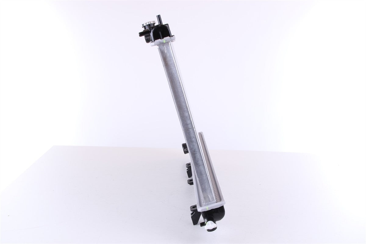 Nissens Radiator 67708