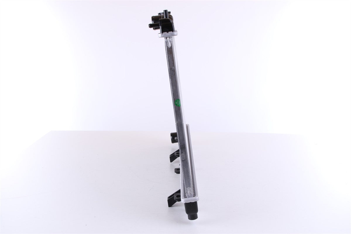 Nissens Radiator 67717