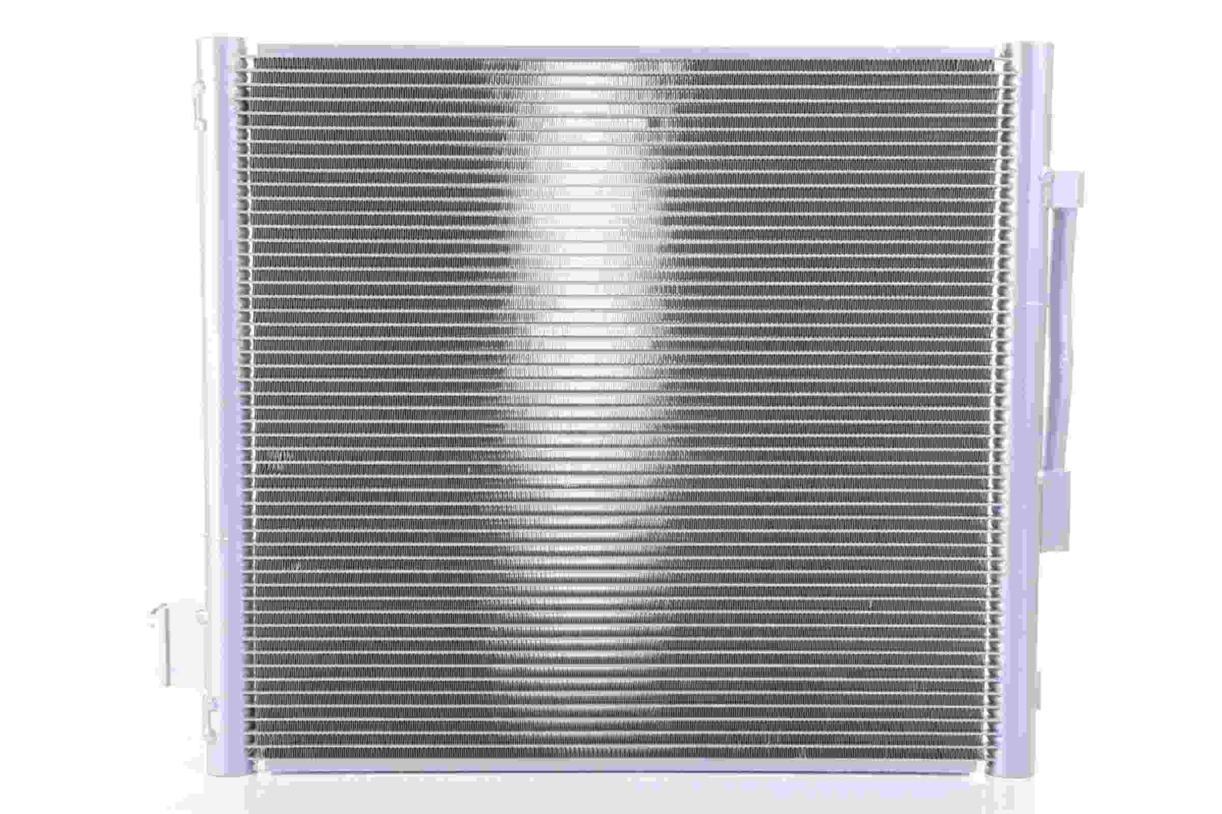 Nissens A/C Condenser 940688