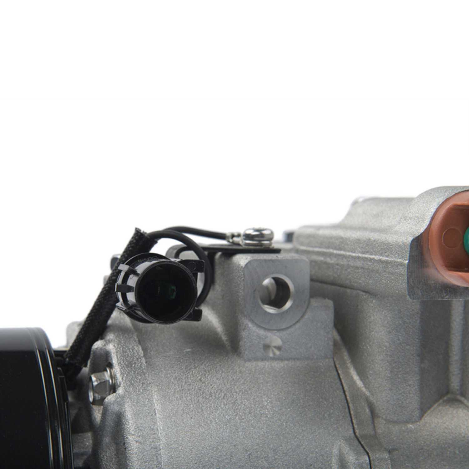 Mando A/C Compressor 10A1048