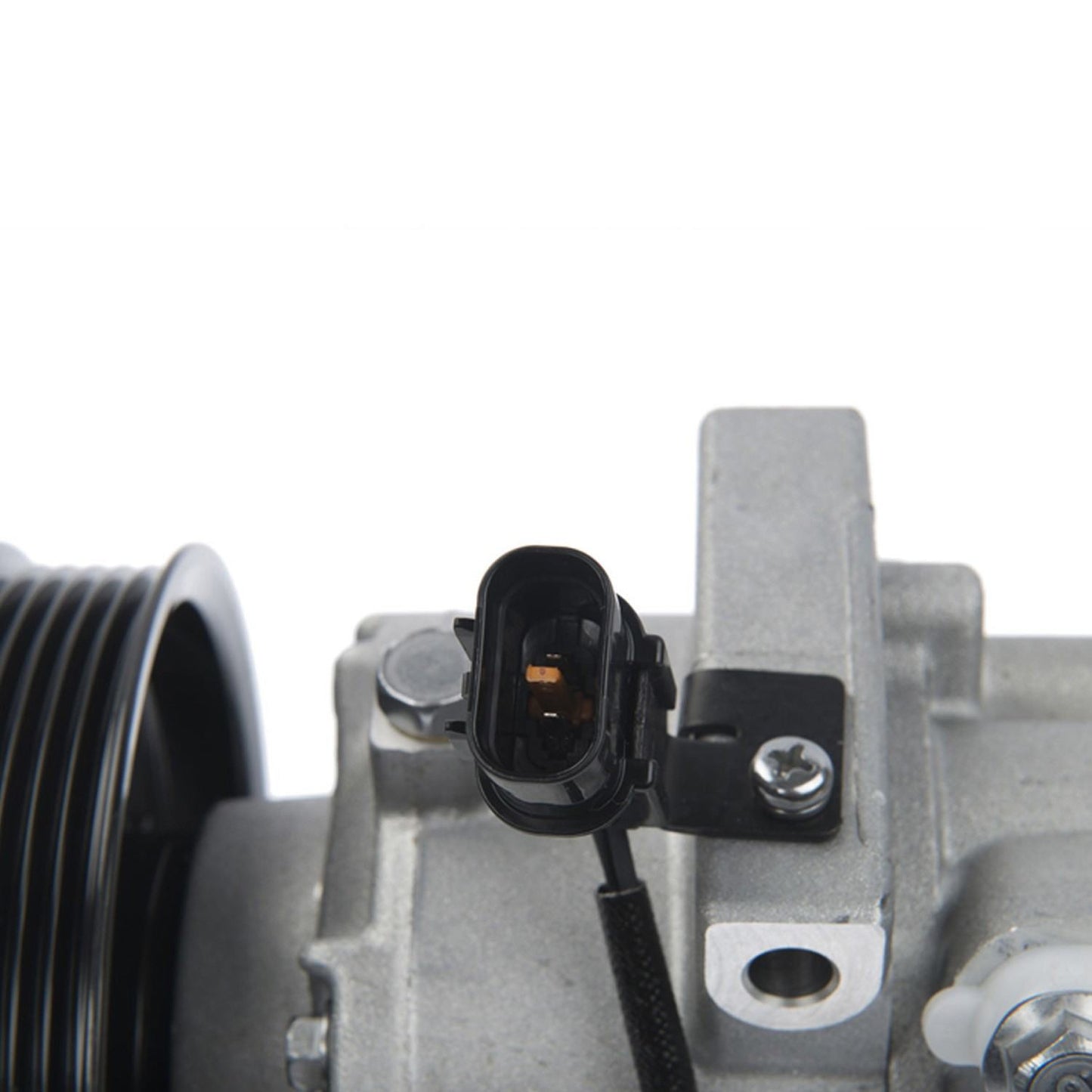 Mando A/C Compressor 10A1051