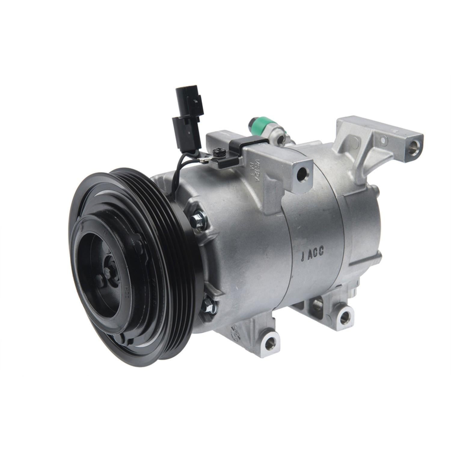 Mando A/C Compressor 10A1077