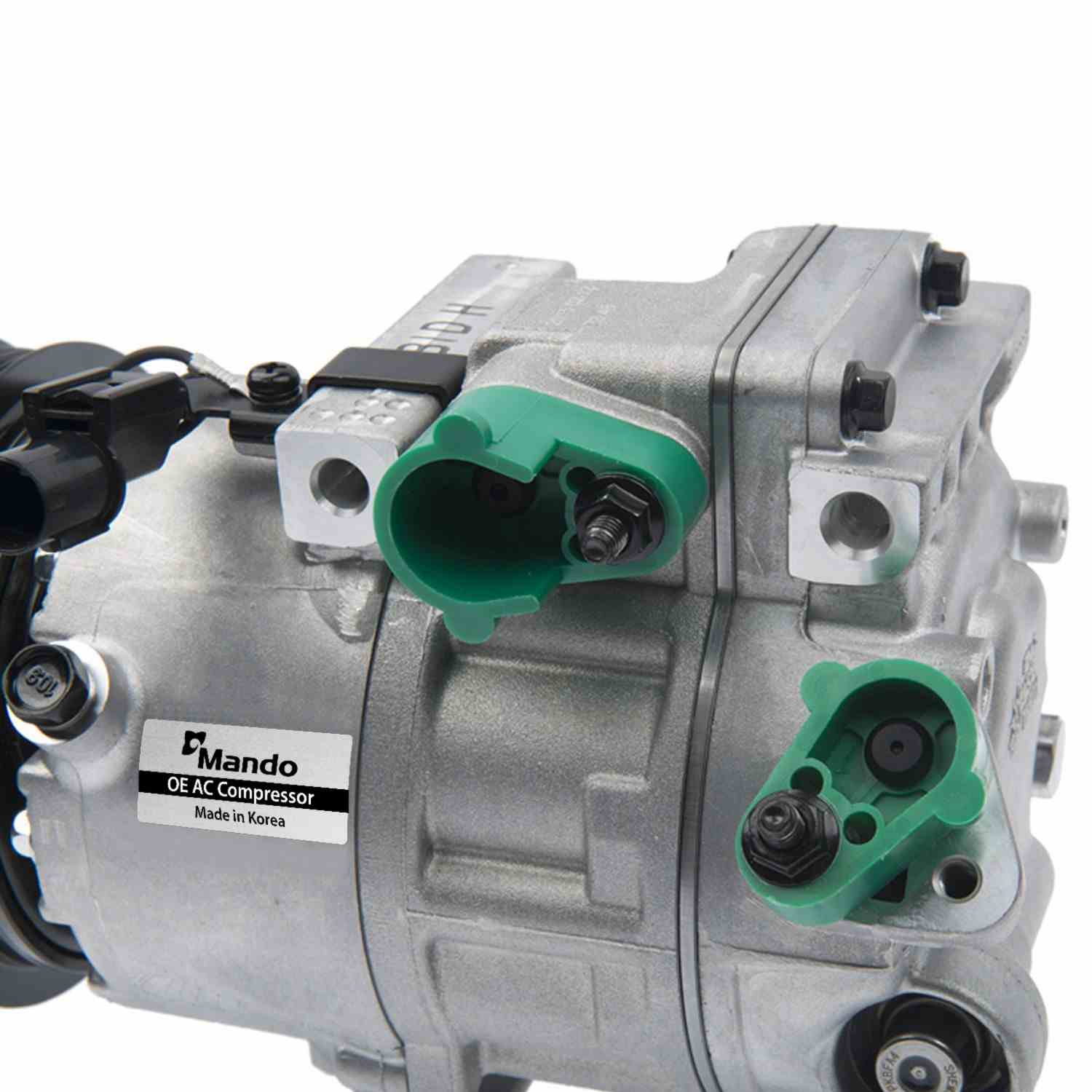 Mando A/C Compressor 10A1082