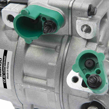 Mando A/C Compressor 10A1089