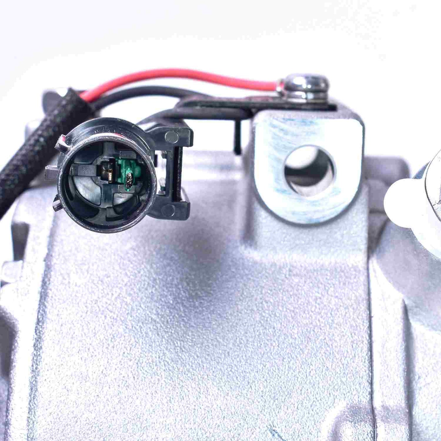 Mando A/C Compressor 10A1390
