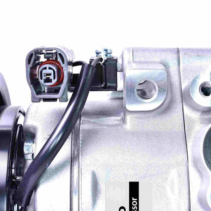 Mando A/C Compressor 10A1438