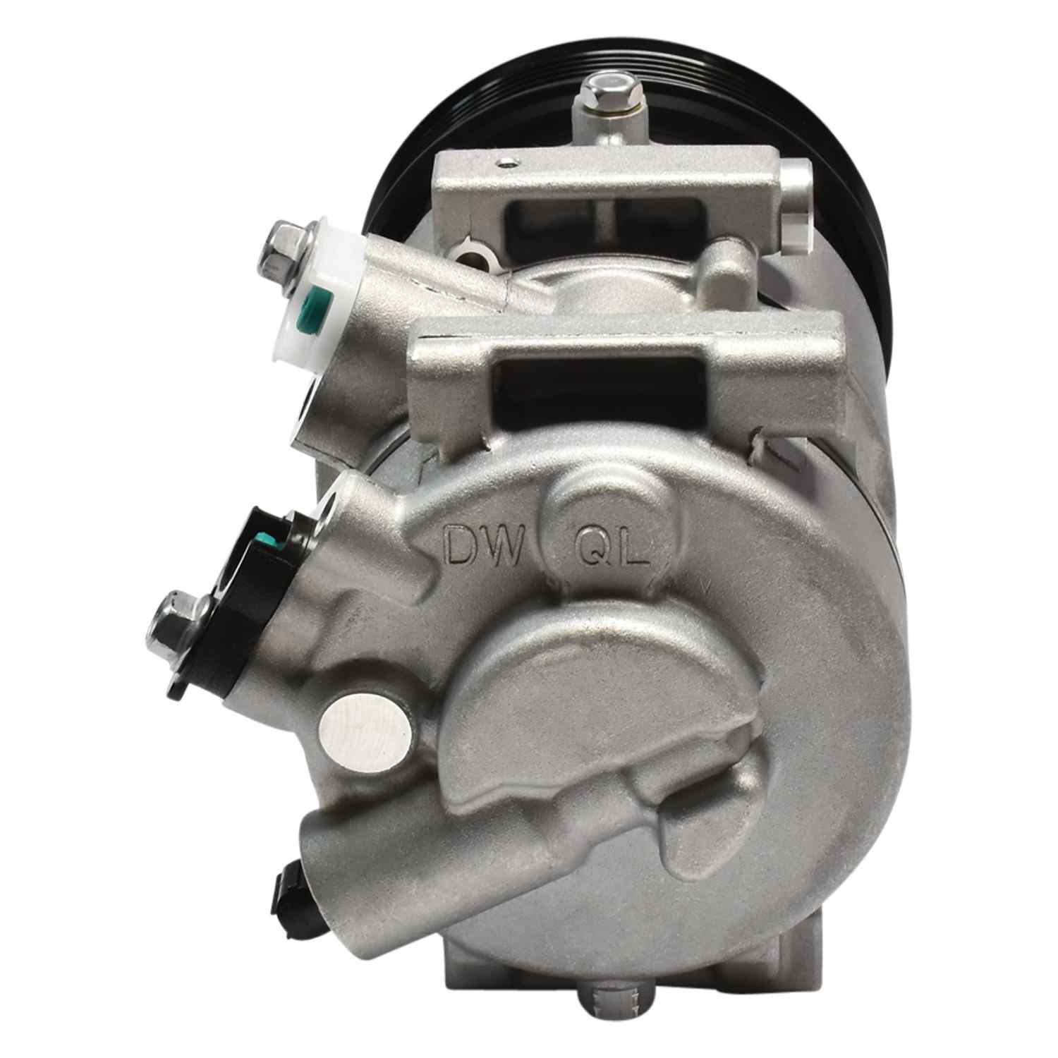 Mando A/C Compressor 10A1538