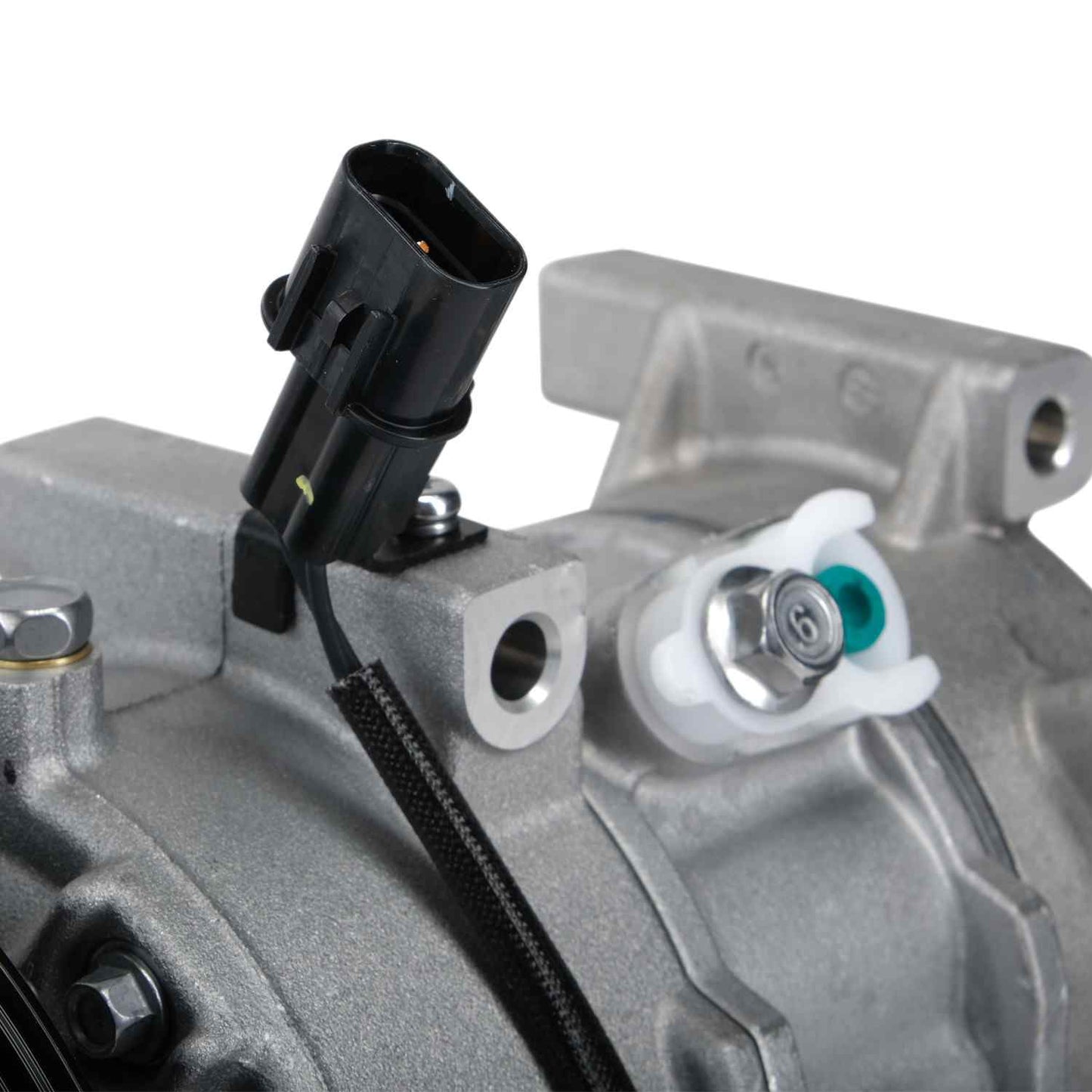 Mando A/C Compressor 10A1542