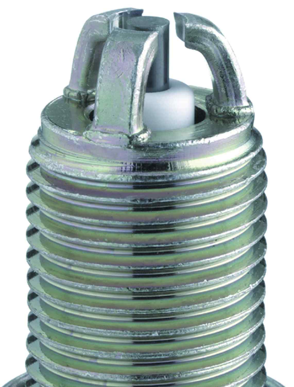 NGK Standard Spark Plug Box of 4 (BKUR6ETB) 6992