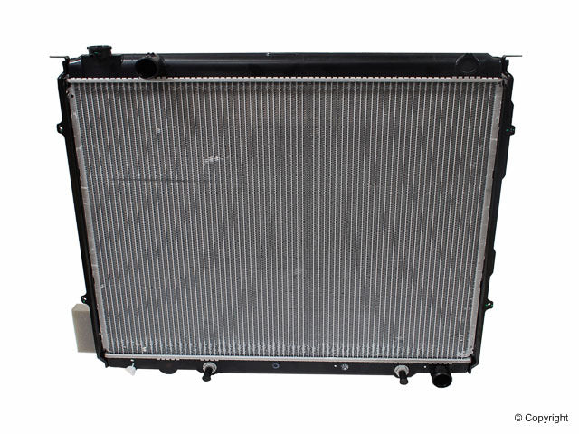 DENSO Auto Parts Radiator 221-0518