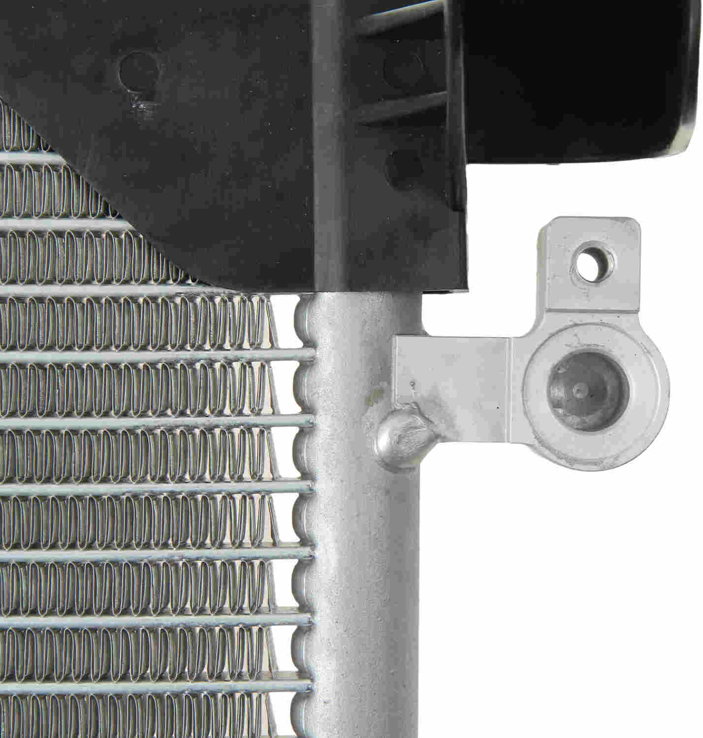 DENSO Auto Parts A/C Condenser 477-0839