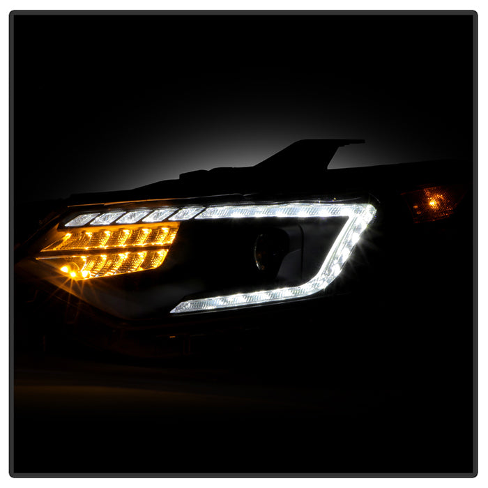 SPYDER 18-21 Chevy Traverse Xenon HID Models DRL LED Light Bar Projector Headlights - Black 9052811