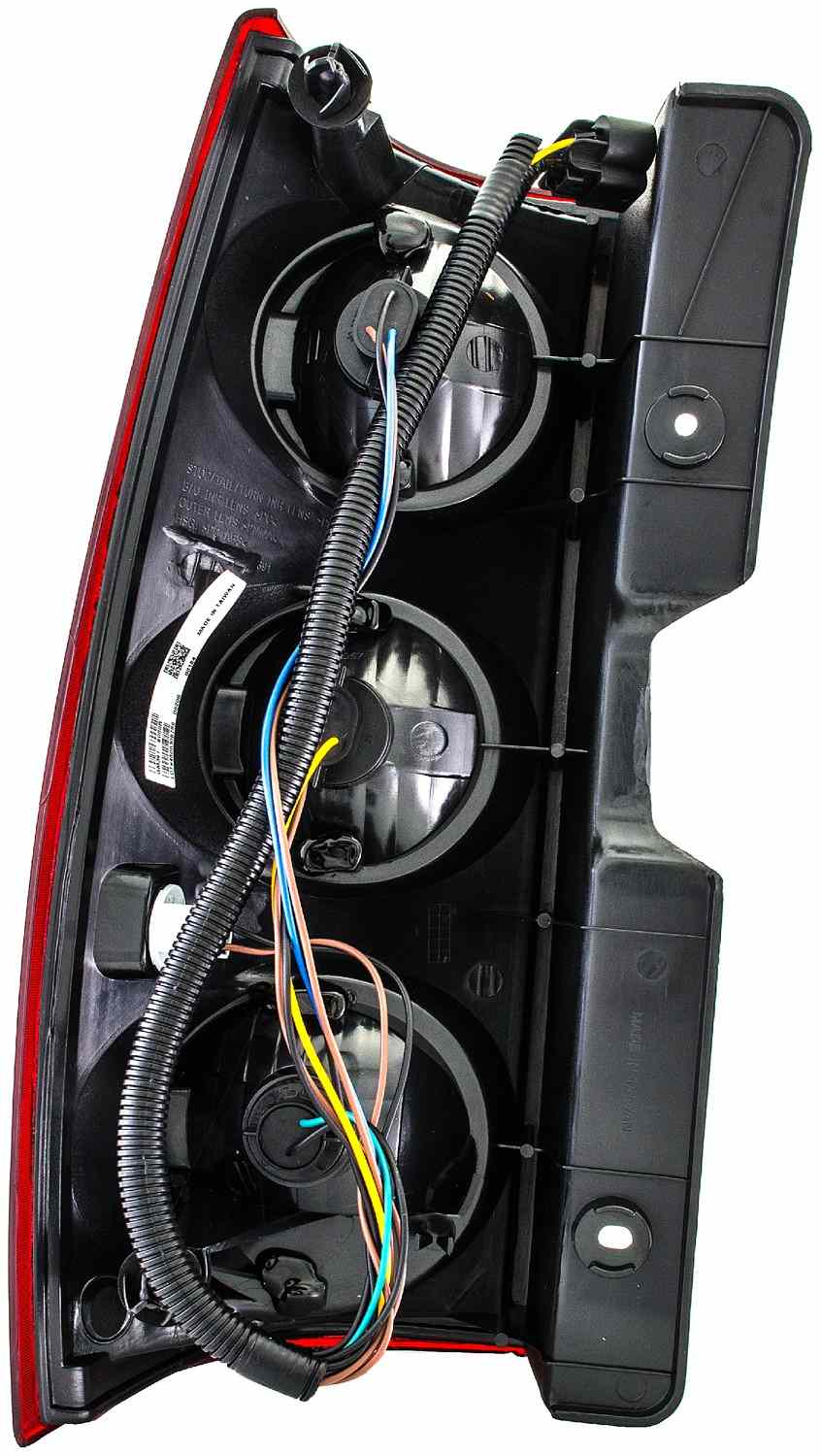 Dorman Tail Light Assembly for GMC Yukon 2008-07 1611399