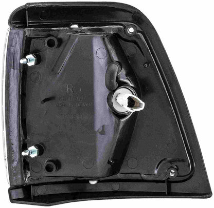 Dorman Turn Signal Lamp Assembly with Durable Materials for 1992-95 Toyota Pickup 1630699