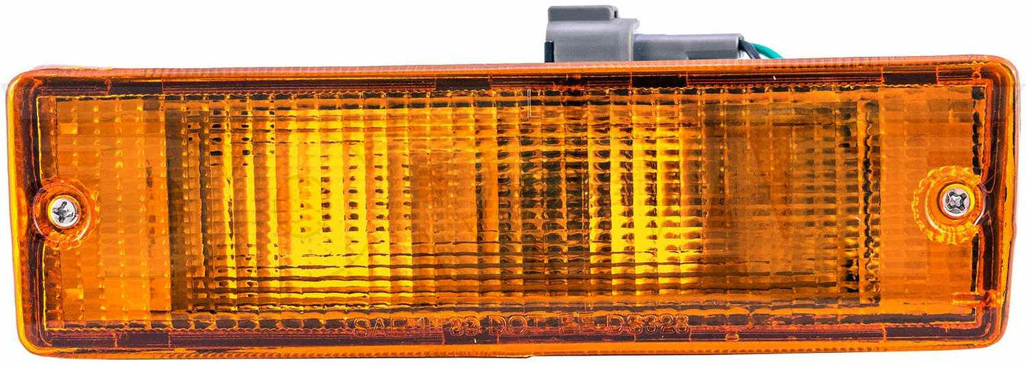 Dorman Turn Signal / Parking Light Assembly for Nissan D21 1994-88, Nissan Pathfinder 1995-88, Nissan Pickup 1997-95 1630743