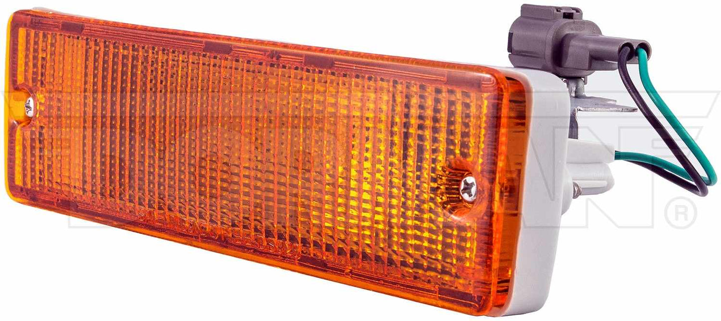 Dorman Turn Signal / Parking Light Assembly for Nissan D21 1994-88, Nissan Pathfinder 1995-88, Nissan Pickup 1997-95 1630743