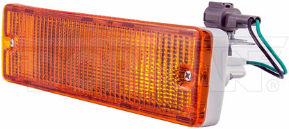 Dorman Turn Signal / Parking Light Assembly for Nissan D21 1994-88, Nissan Pathfinder 1995-88, Nissan Pickup 1997-95 1630743