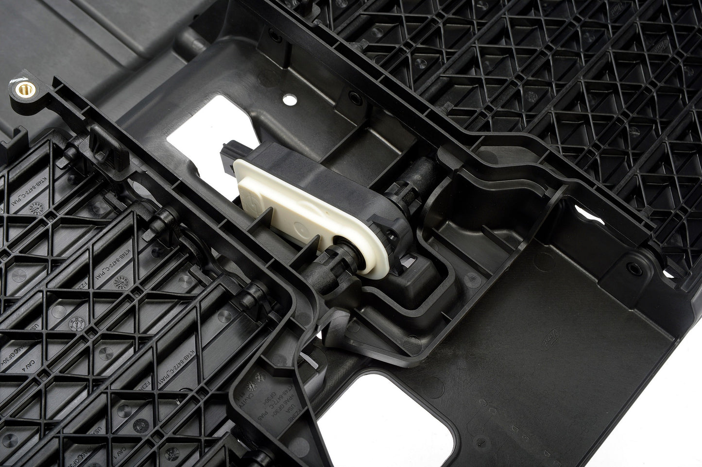 Dorman - OE Solutions ACTIVE GRILLE SHUTTER 601-525