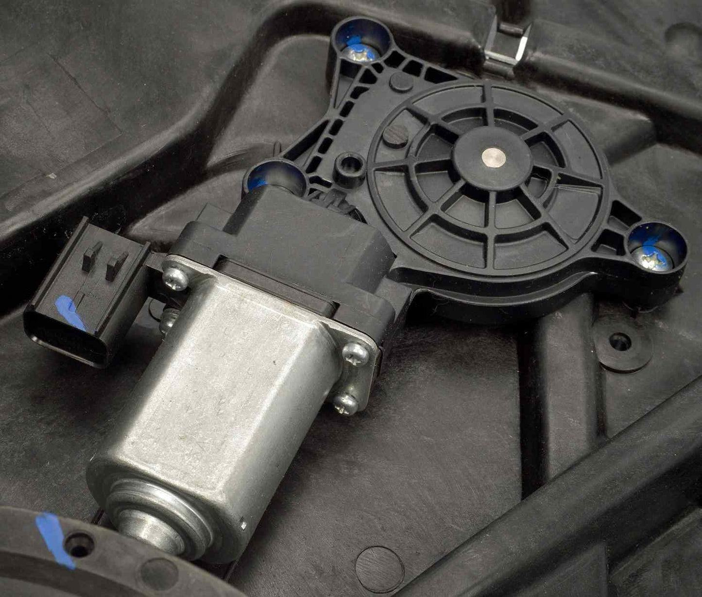 Dorman OE Solutions Power Window Motor and Regulator Assembly with Reliable Design