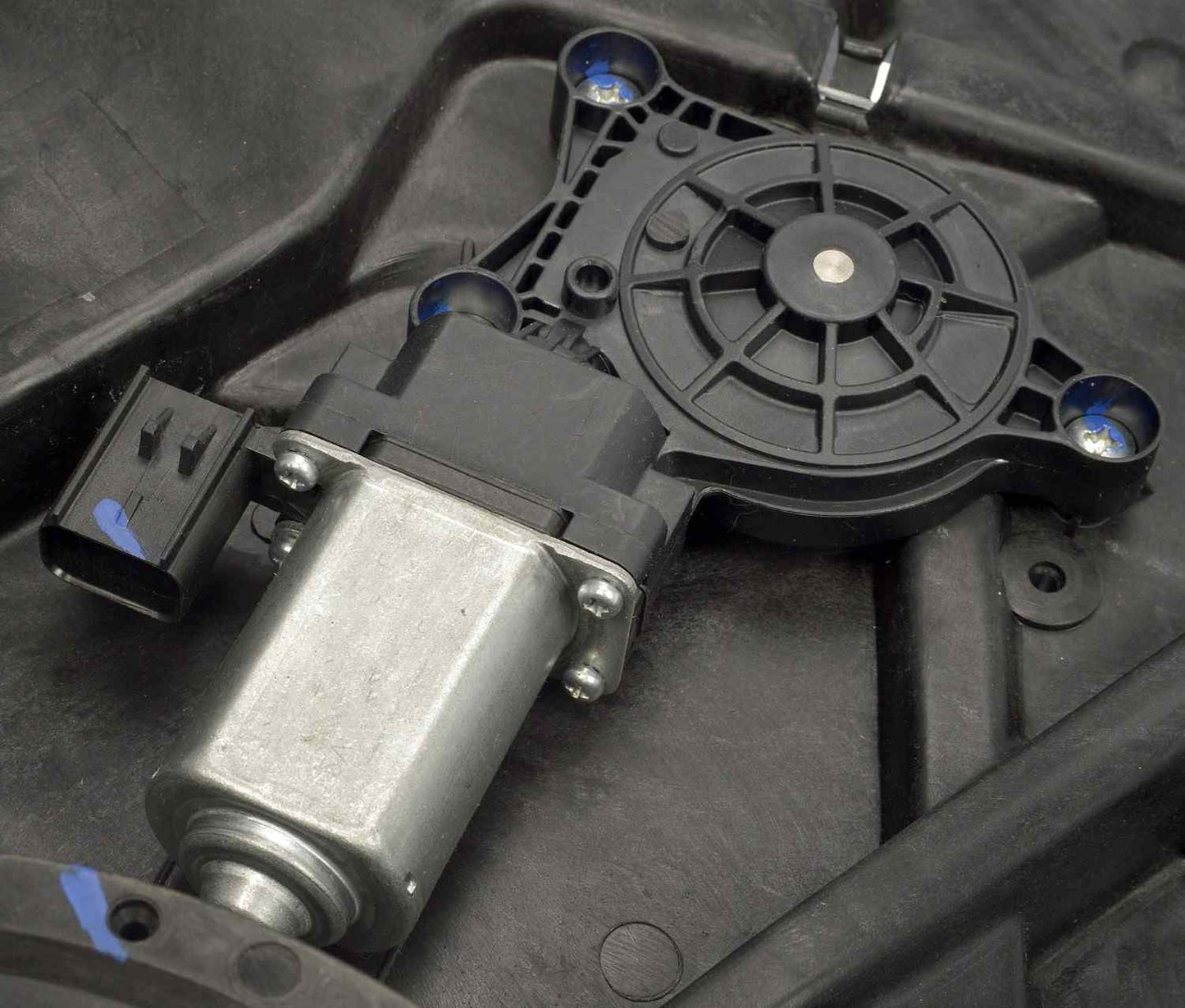 Dorman OE Solutions Power Window Motor and Regulator Assembly with Reliable Design