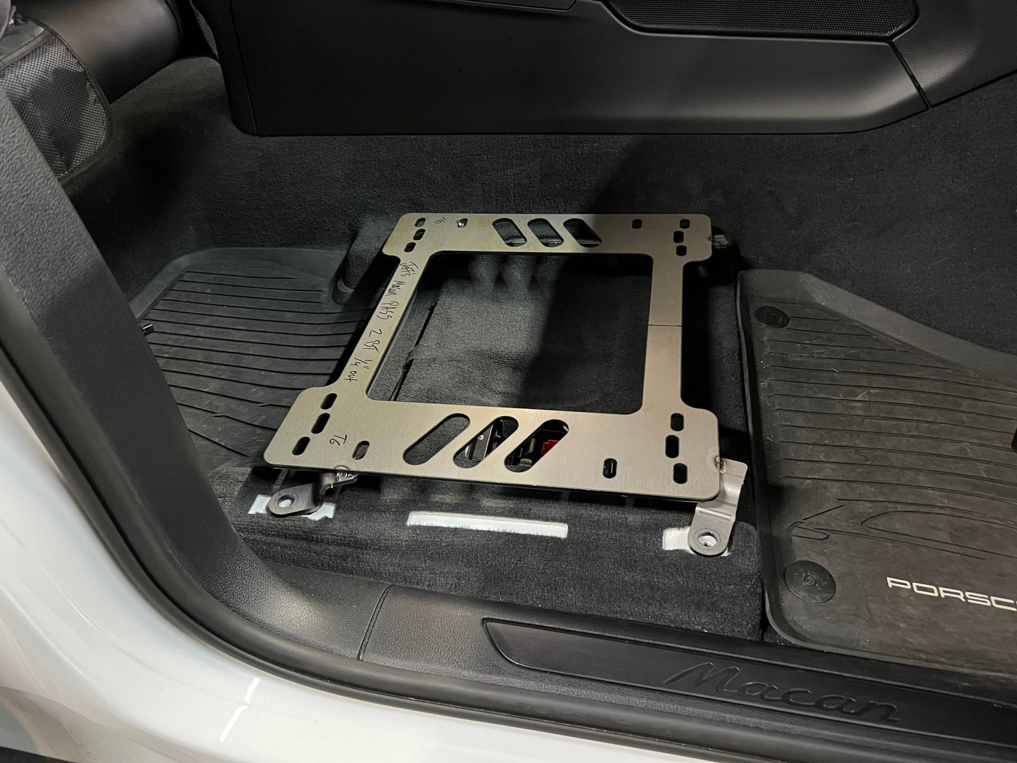 Planted Technology Seat Bracket- Porsche Macan [1st Generation] (2014+) - Passenger / Right