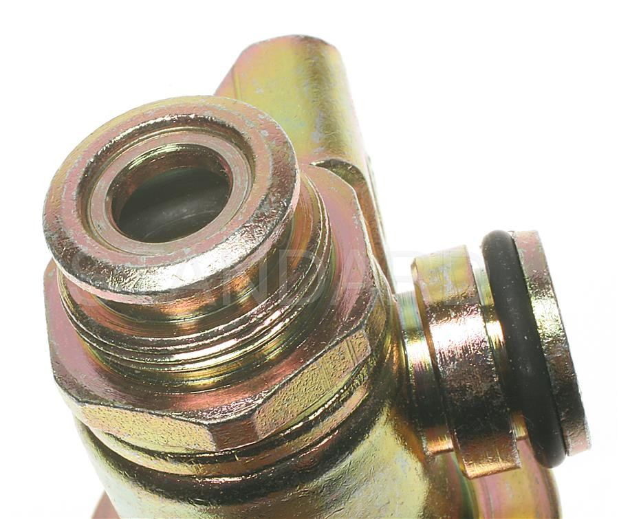 Standard Ignition Fuel Injection Pressure Regulator PR105
