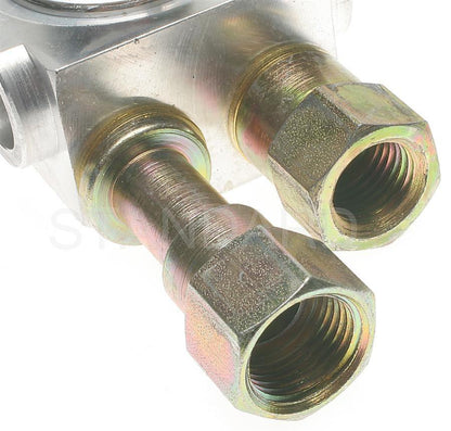 Standard Ignition Fuel Injection Pressure Regulator PR106