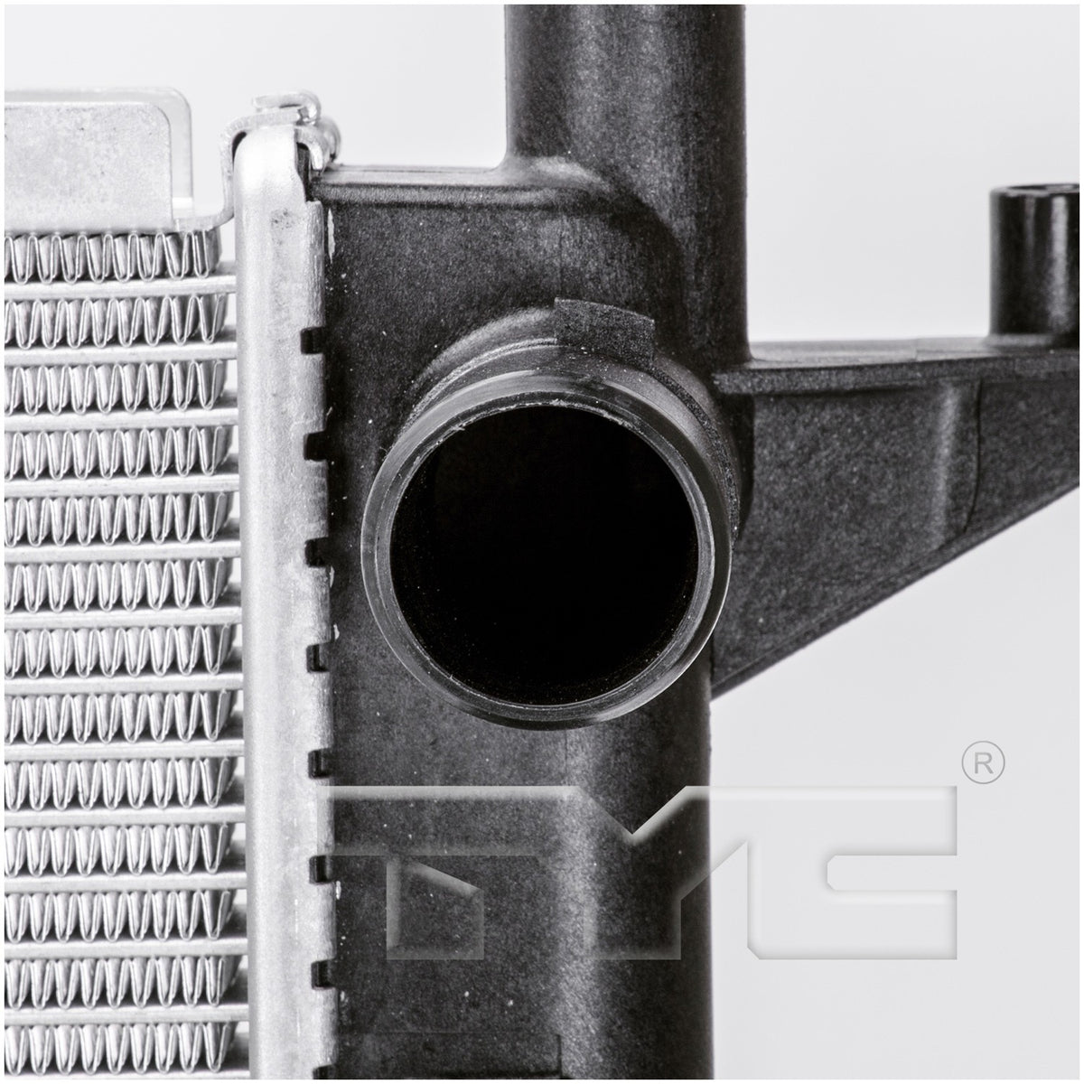 TYC Radiator 13521