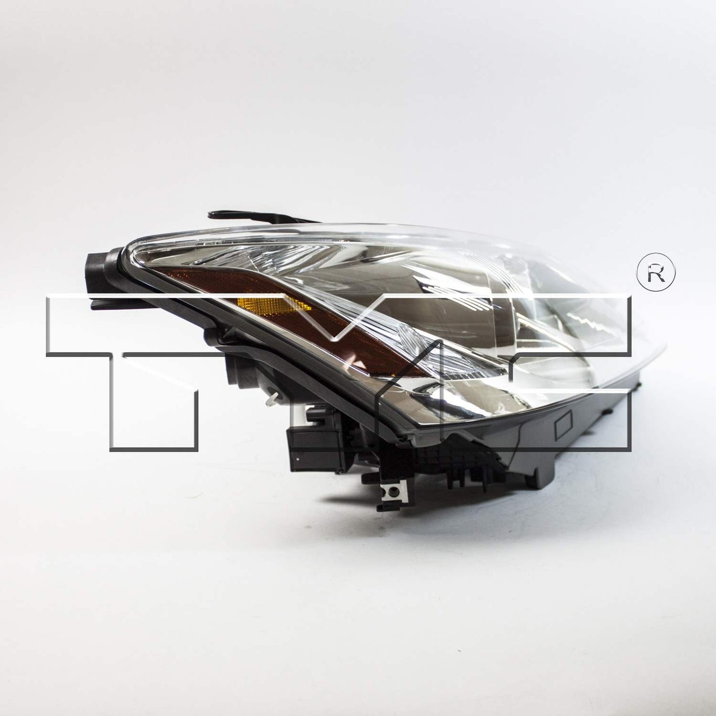 TYC Headlight Assembly 20-6901-01-9