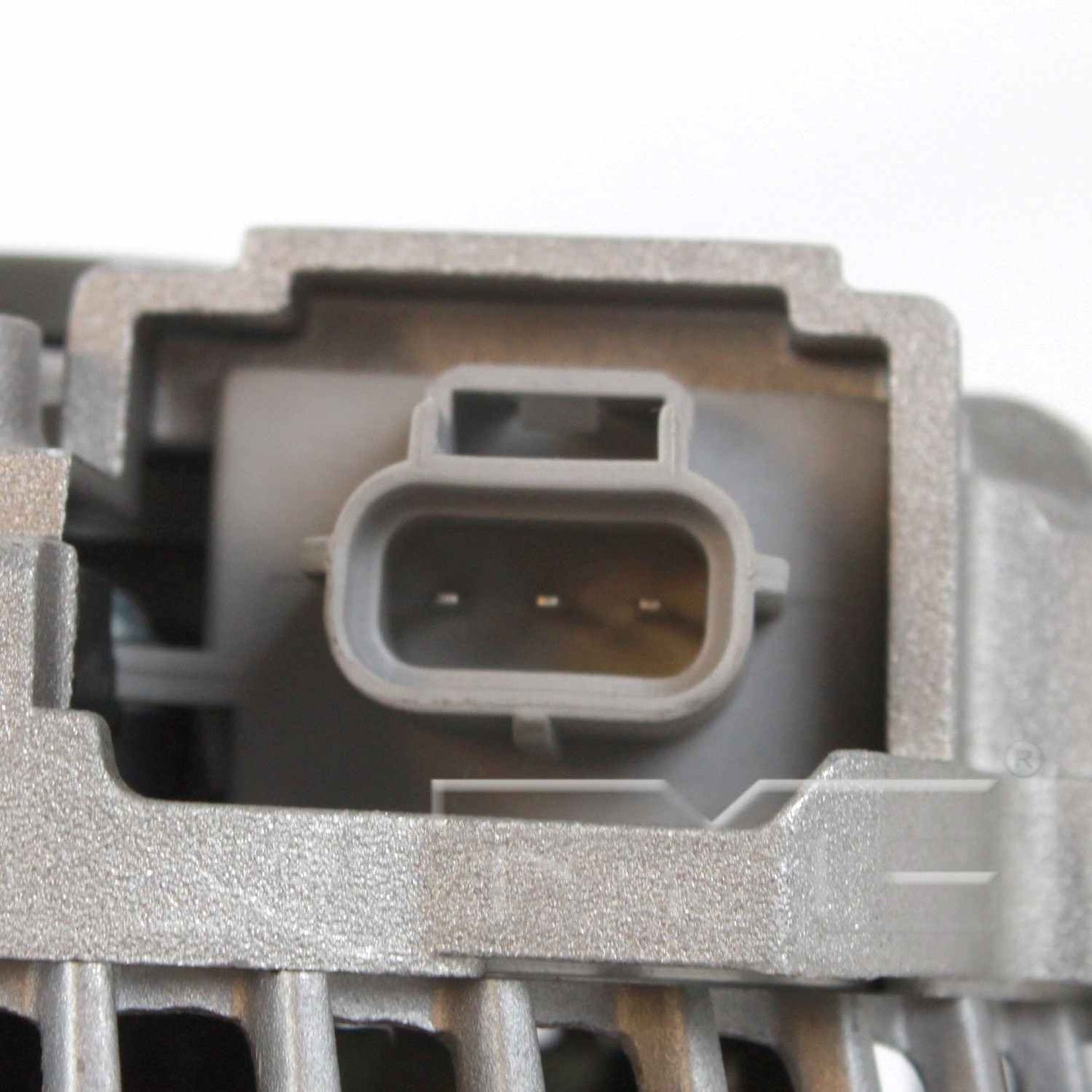 TYC Alternator 2-08252