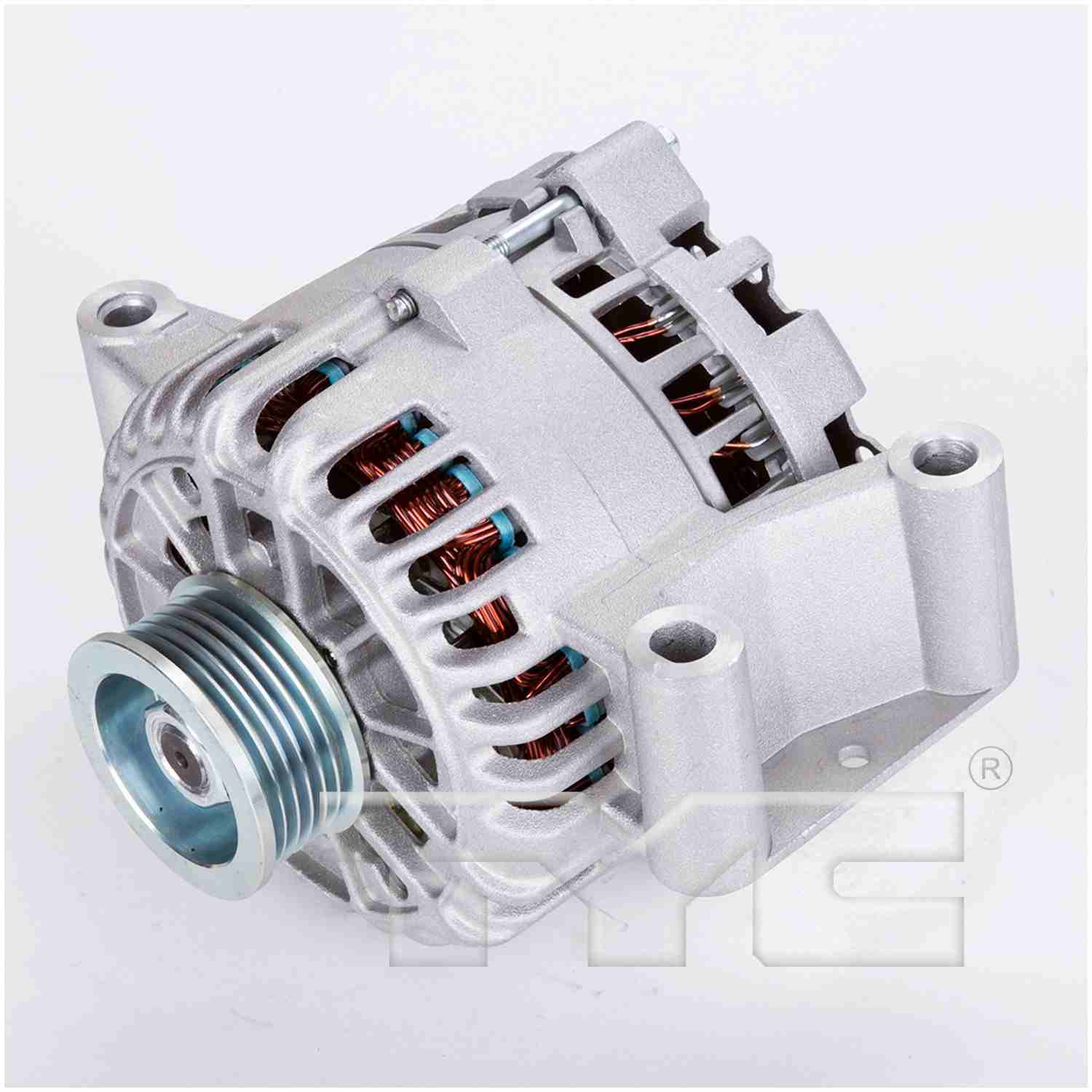 TYC Alternator 2-08261