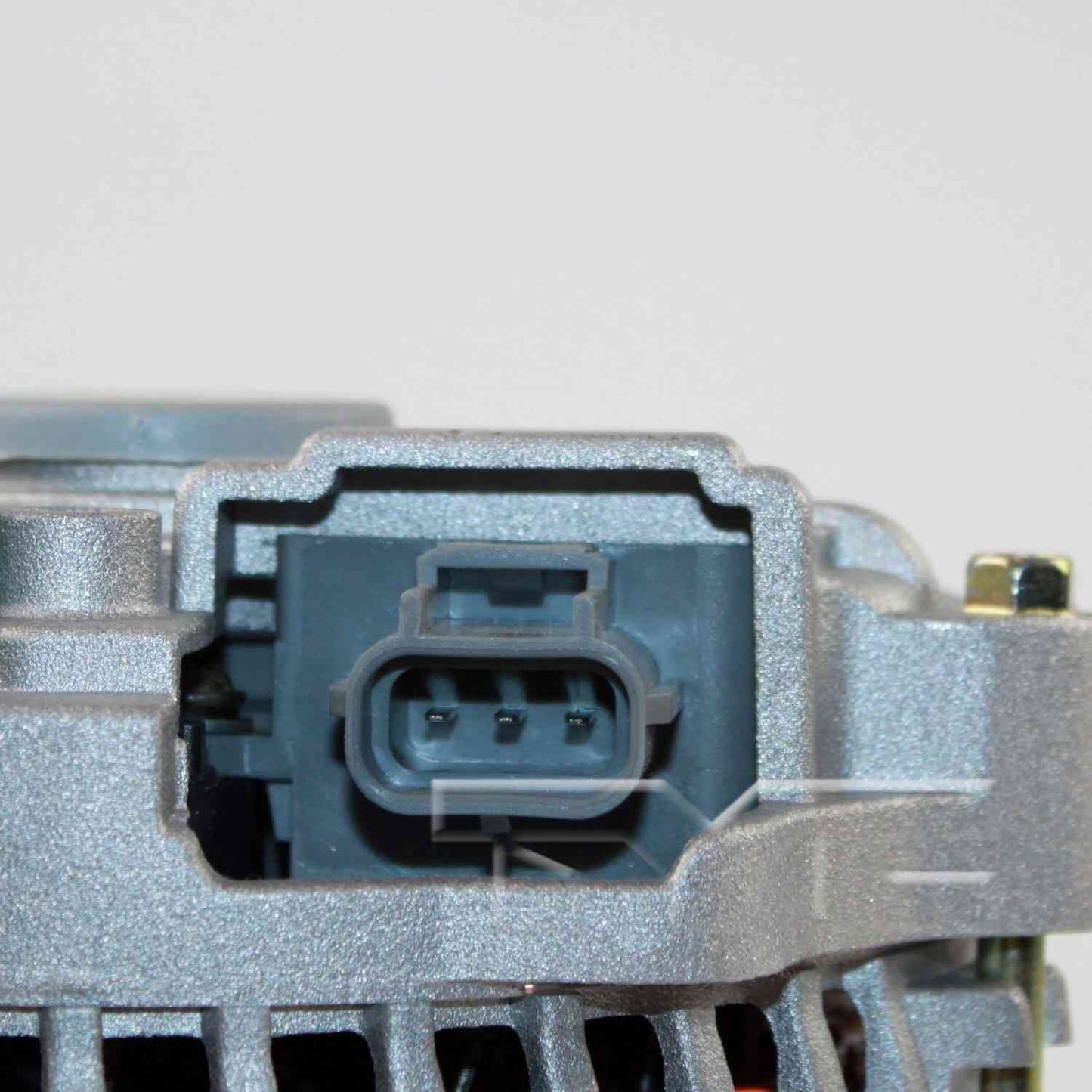TYC Alternator 2-08306