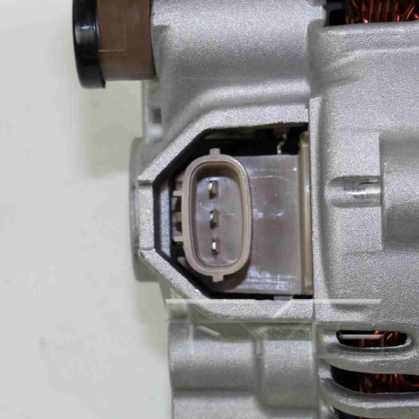 TYC Alternator 2-11058
