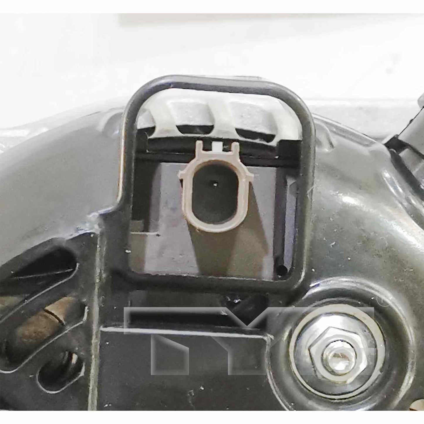 TYC Alternator 2-11670