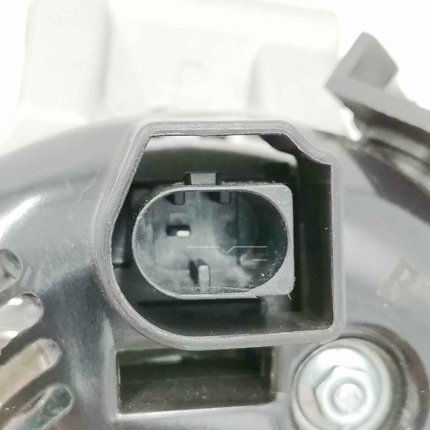 TYC Alternator 2-11712