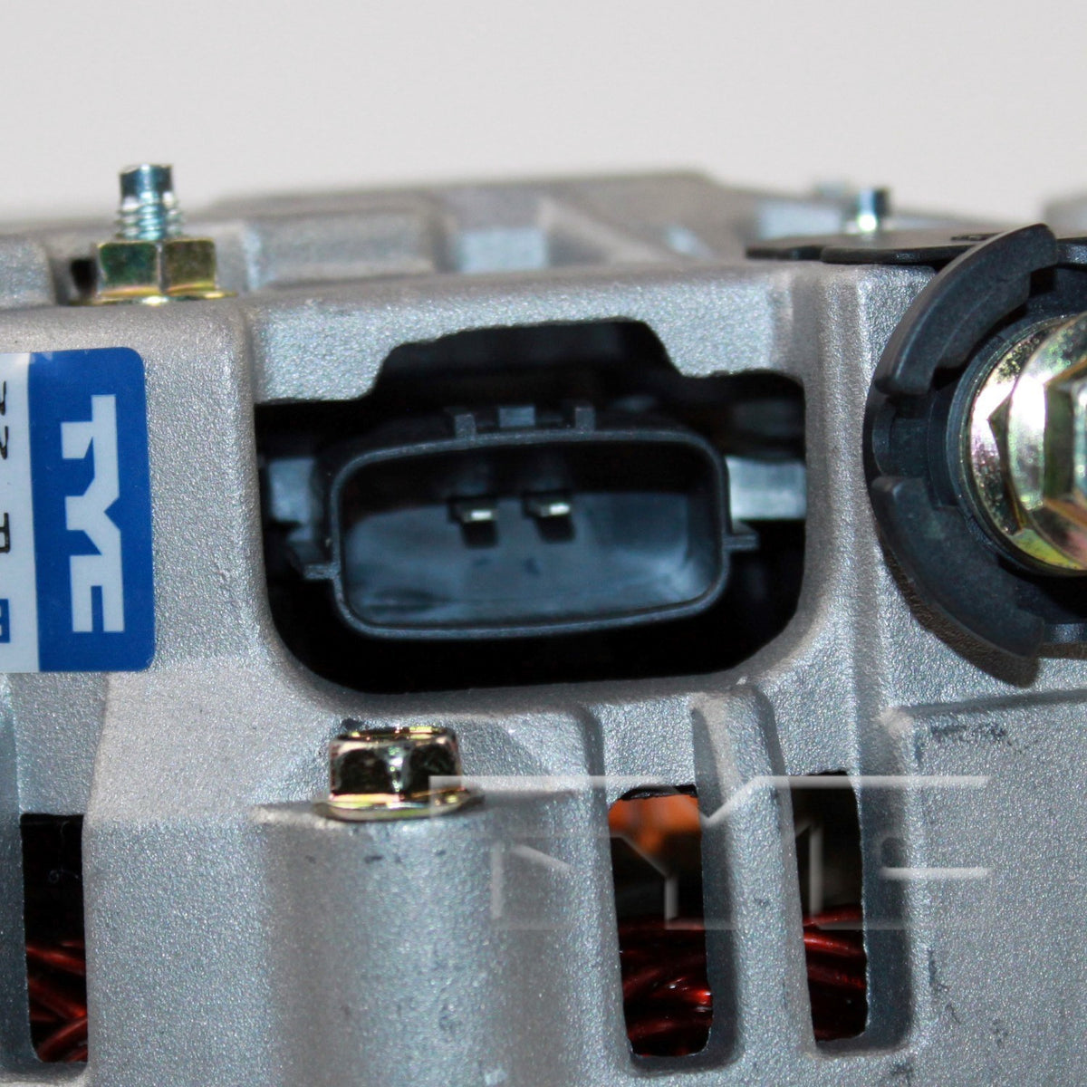 TYC Alternator 2-13639