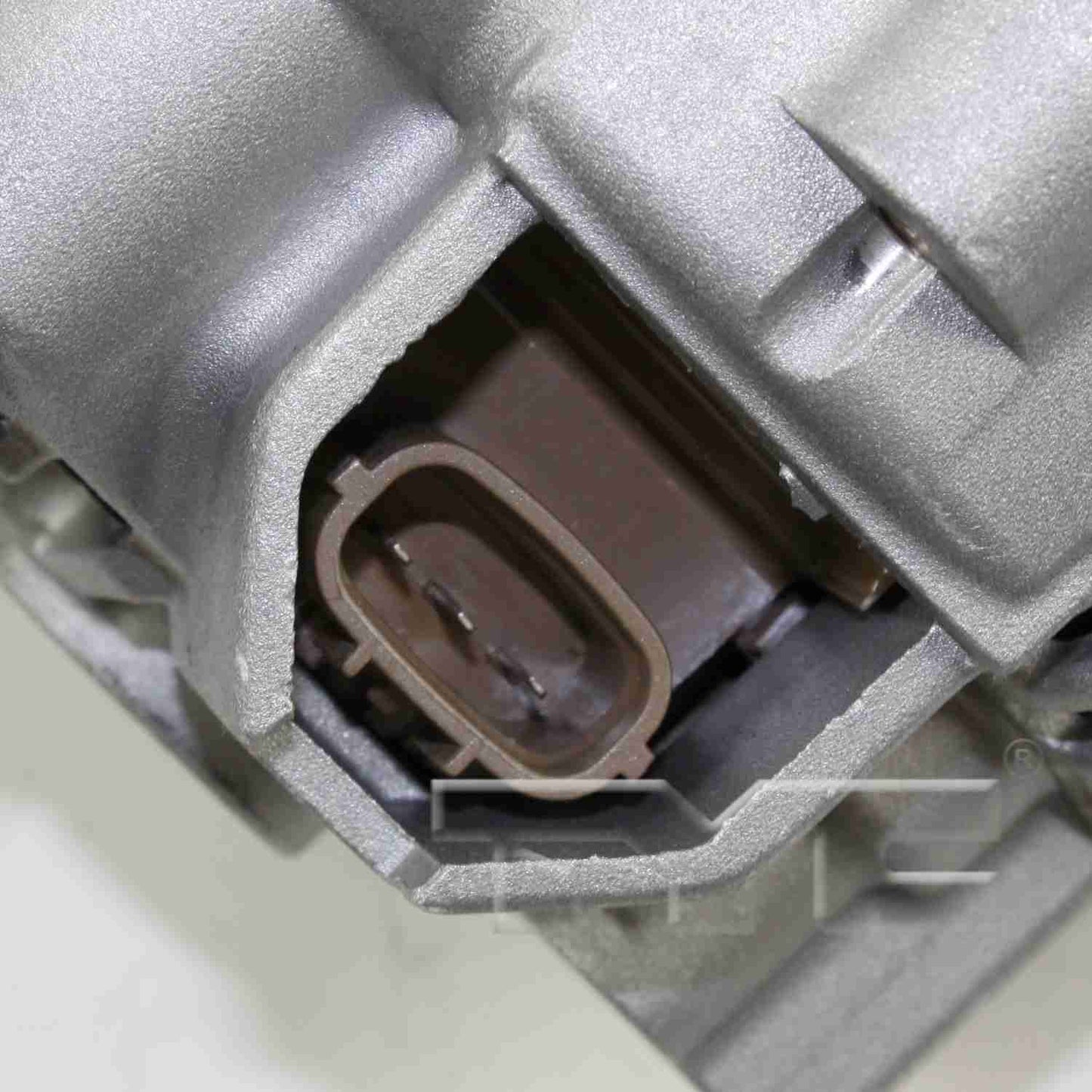 TYC Alternator 2-13820