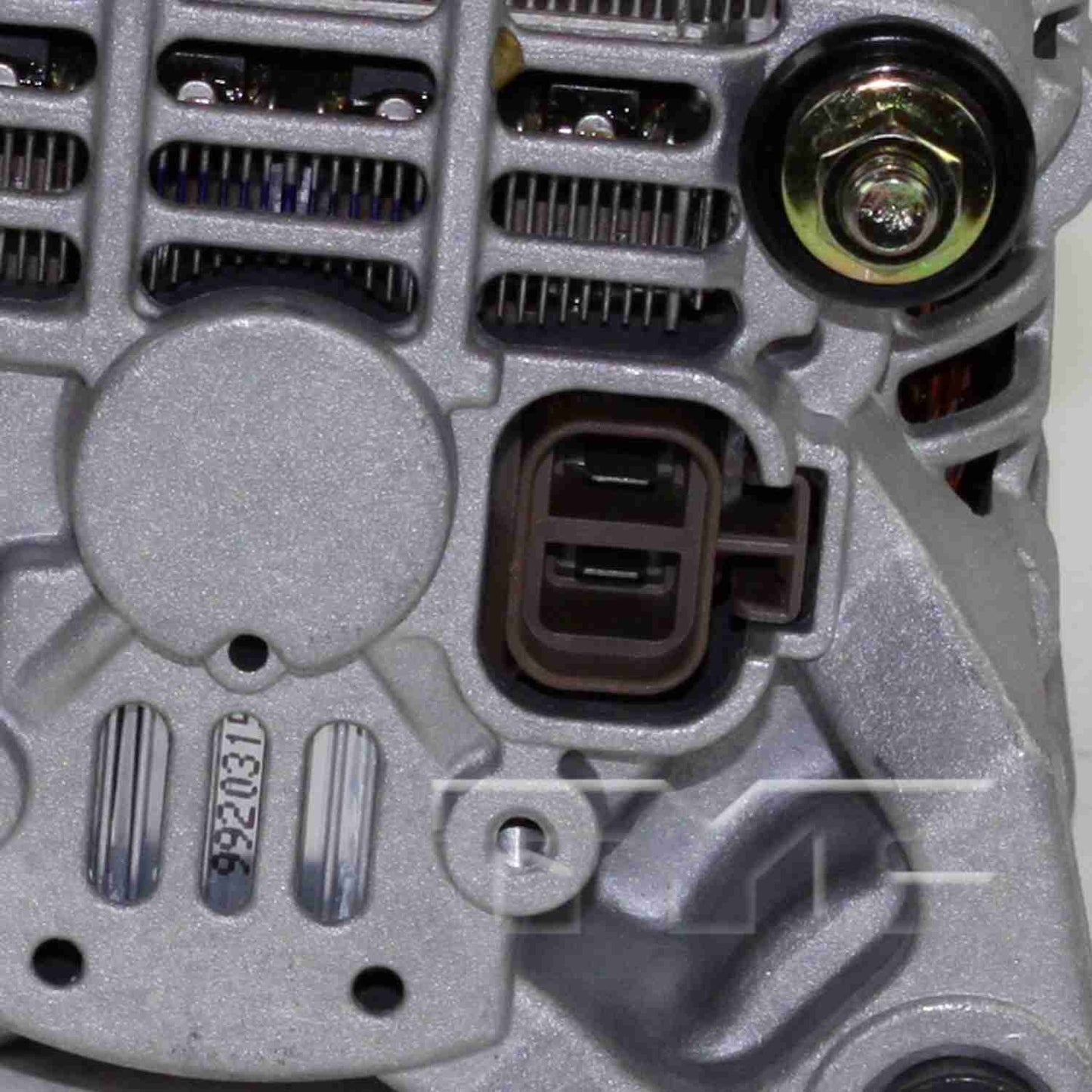 TYC Alternator 2-13821