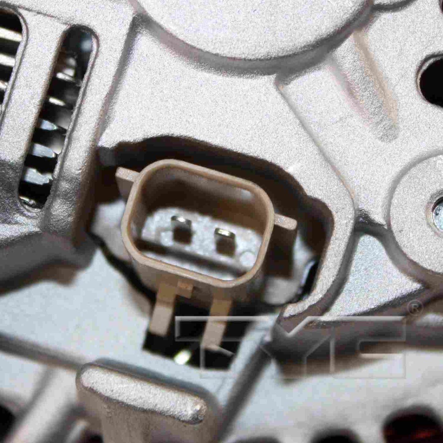 TYC Alternator 2-13892
