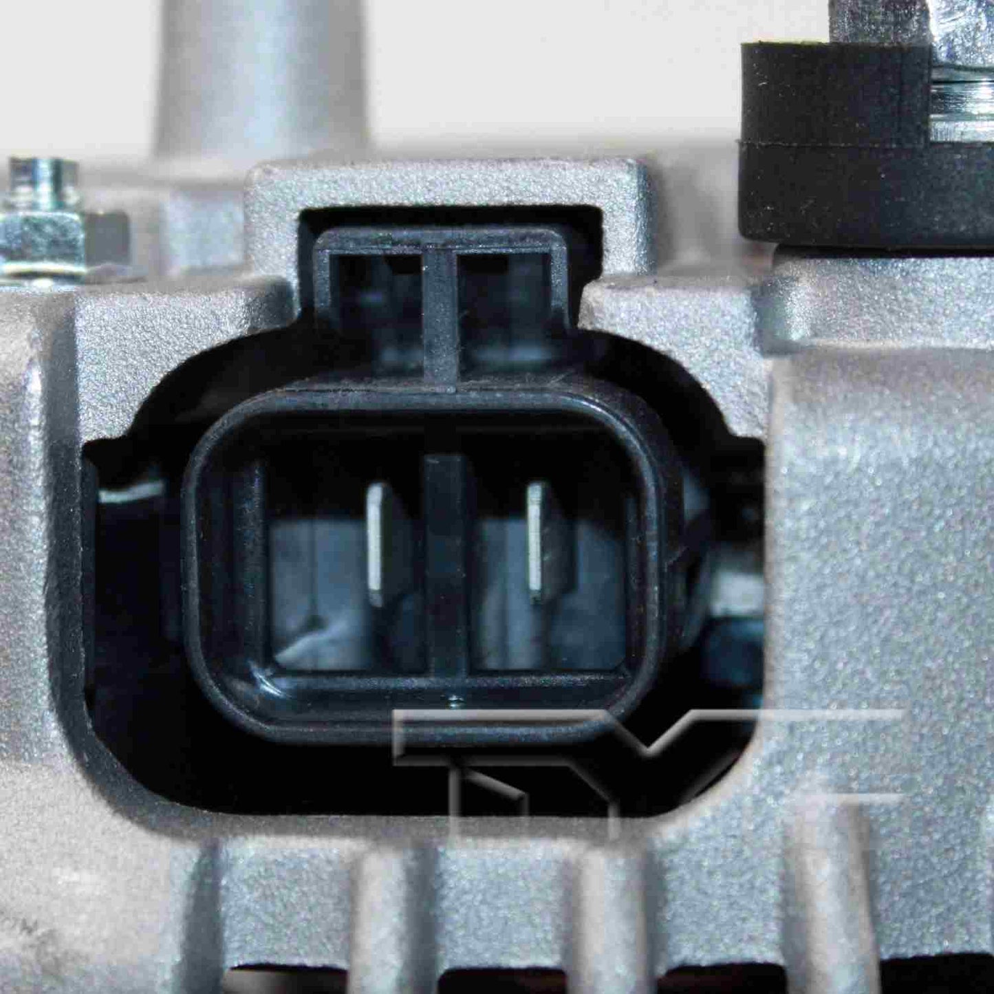TYC Alternator 2-13900