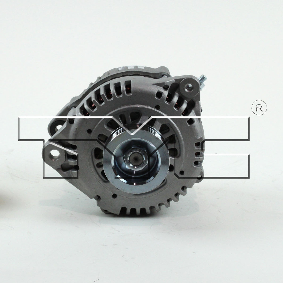 TYC Alternator 2-13901