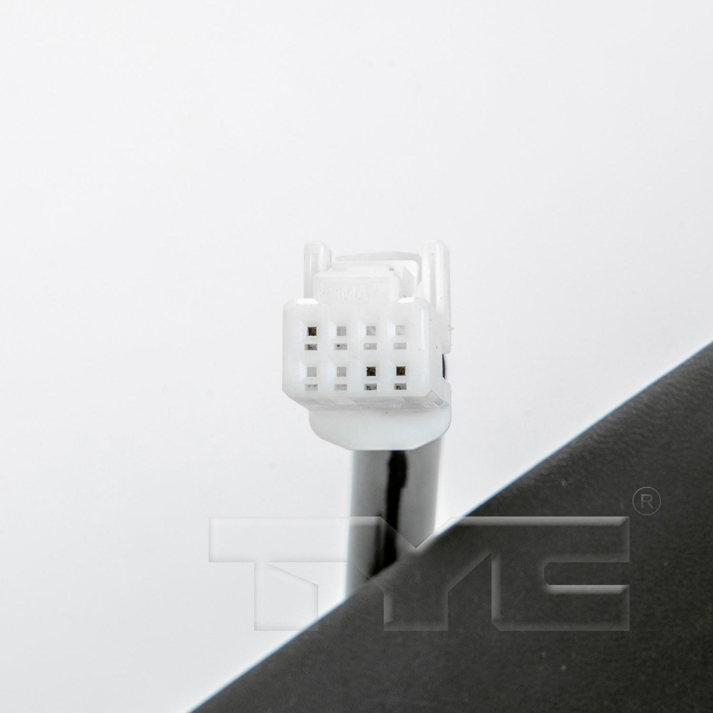 TYC 5790132