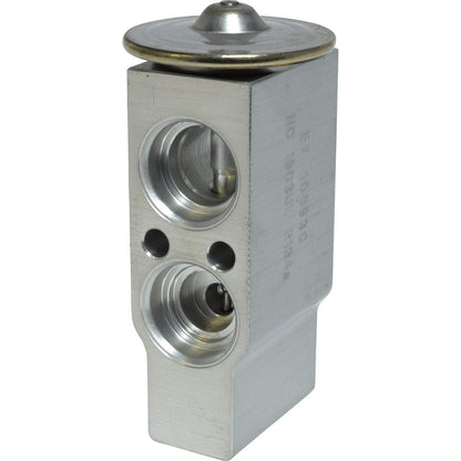 Universal Air Cond EX10093C